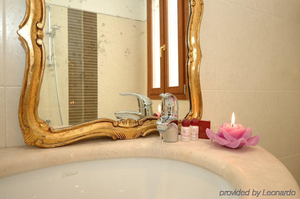 Hesperia Venecia